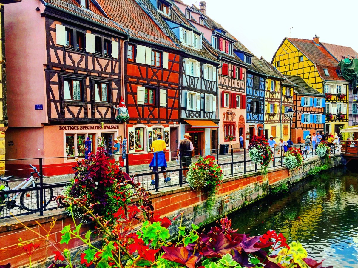 Eastern France: Champagne, Route des Vins, &&nbsp;Disneyland